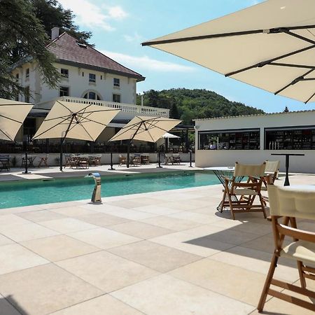Sequoias Golf & Ressort Hotel Ruy-Montceau Exterior foto