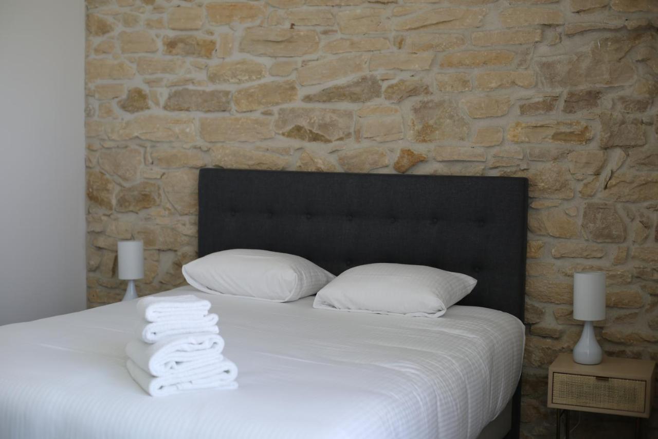 Sequoias Golf & Ressort Hotel Ruy-Montceau Exterior foto