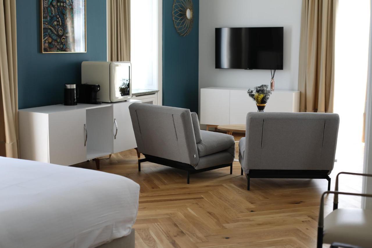 Sequoias Golf & Ressort Hotel Ruy-Montceau Exterior foto