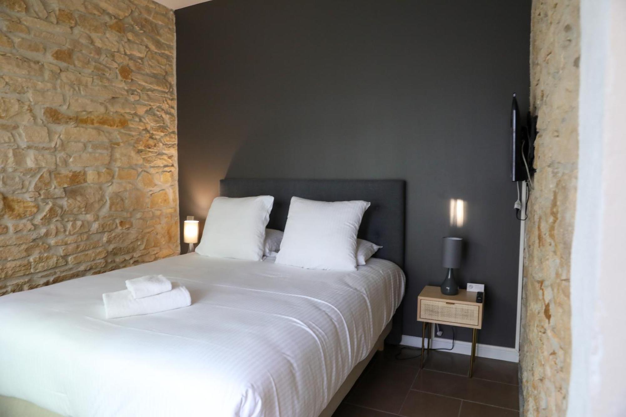 Sequoias Golf & Ressort Hotel Ruy-Montceau Exterior foto