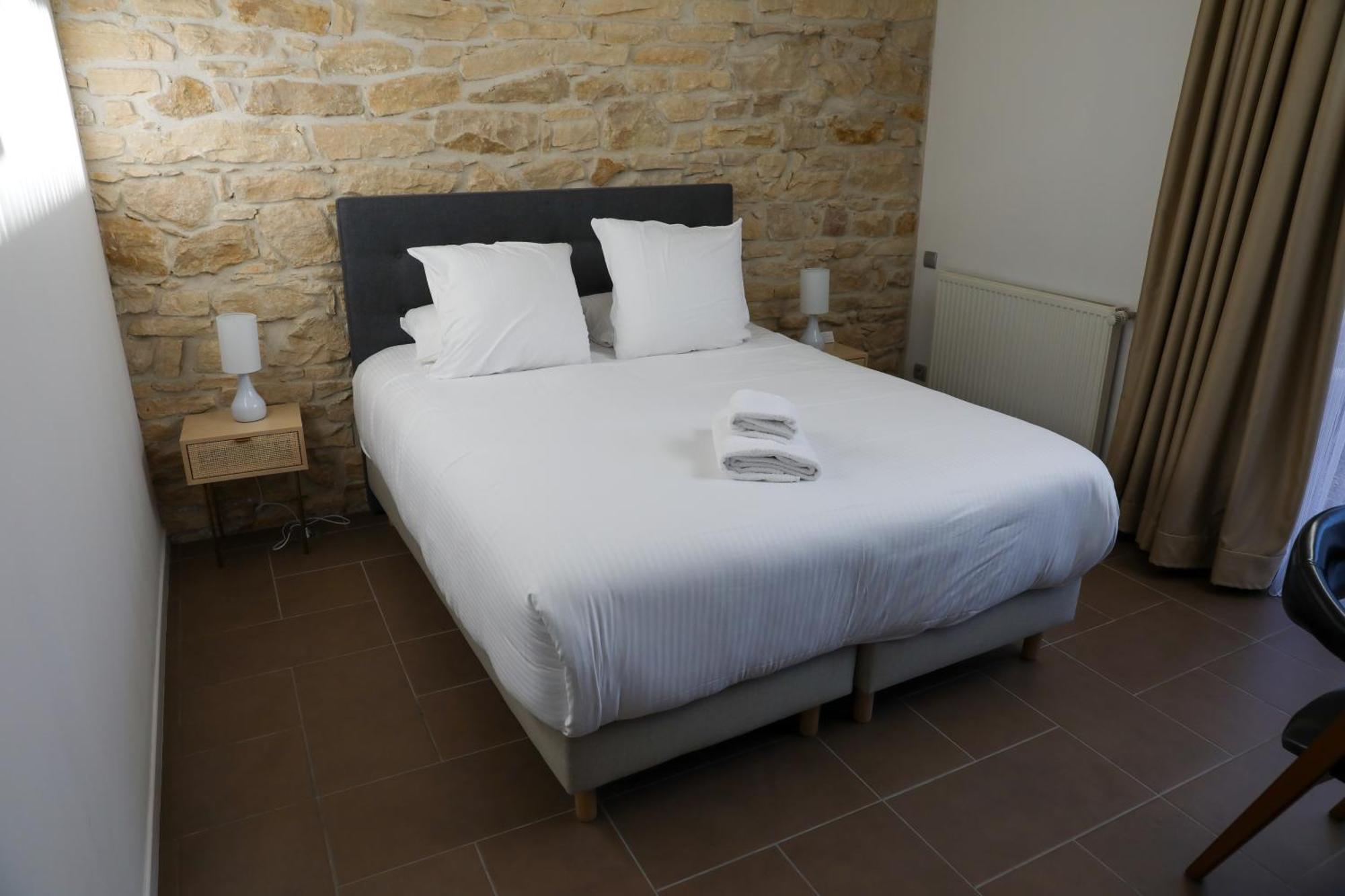 Sequoias Golf & Ressort Hotel Ruy-Montceau Exterior foto