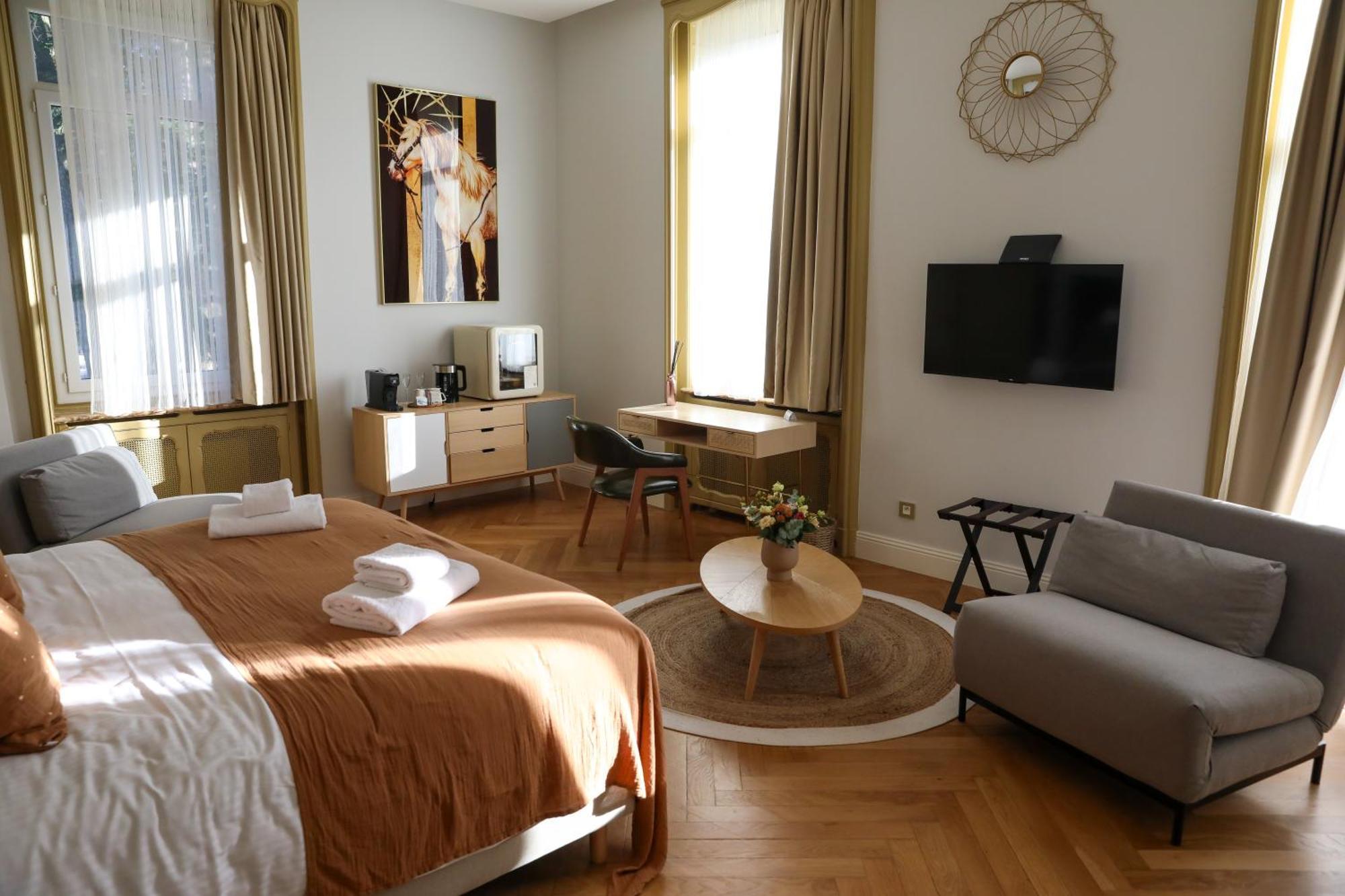 Sequoias Golf & Ressort Hotel Ruy-Montceau Exterior foto