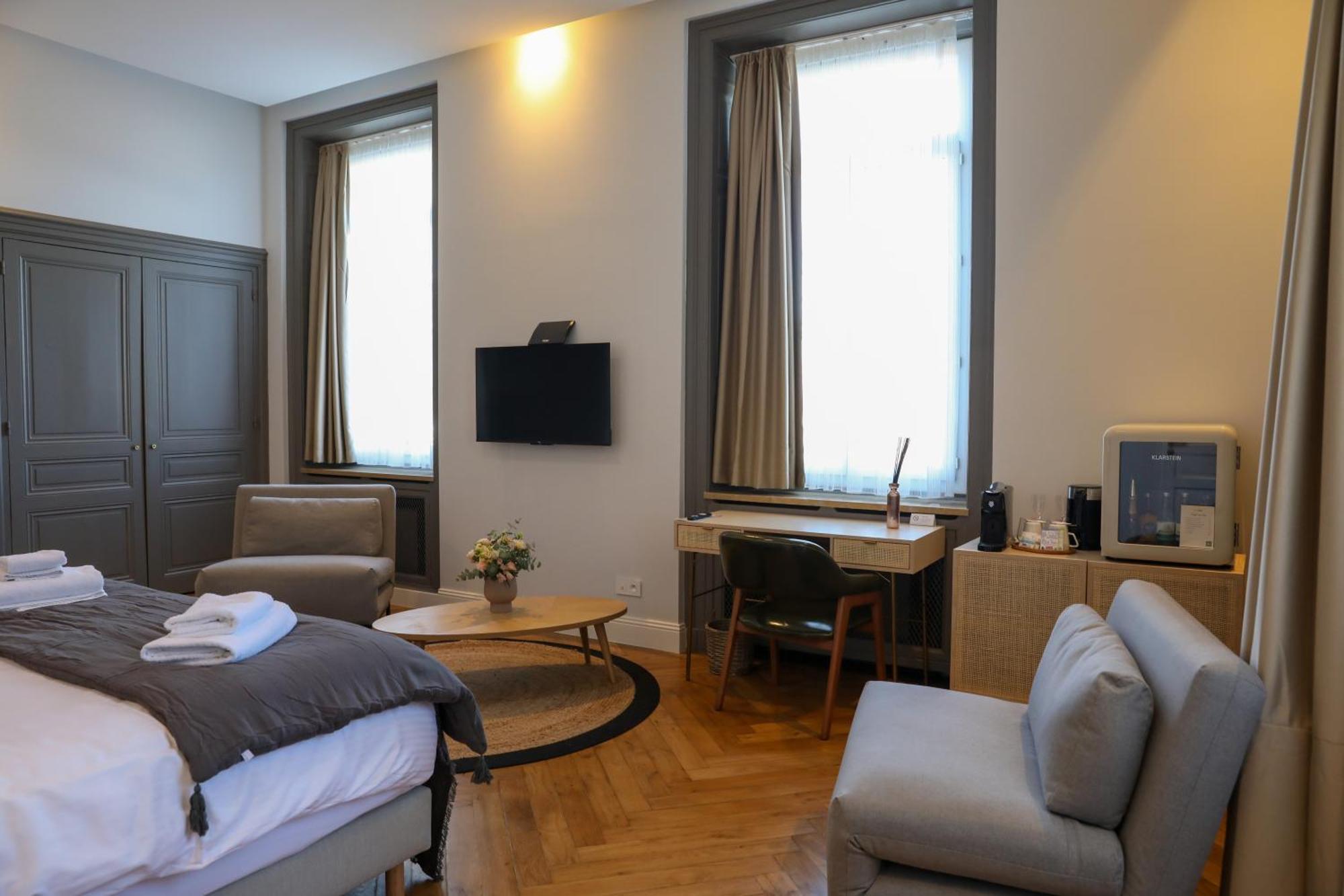 Sequoias Golf & Ressort Hotel Ruy-Montceau Exterior foto