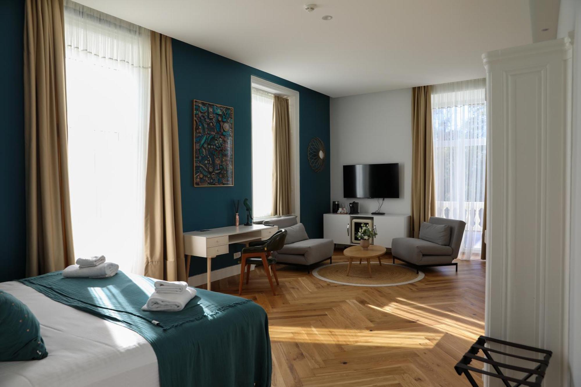 Sequoias Golf & Ressort Hotel Ruy-Montceau Exterior foto