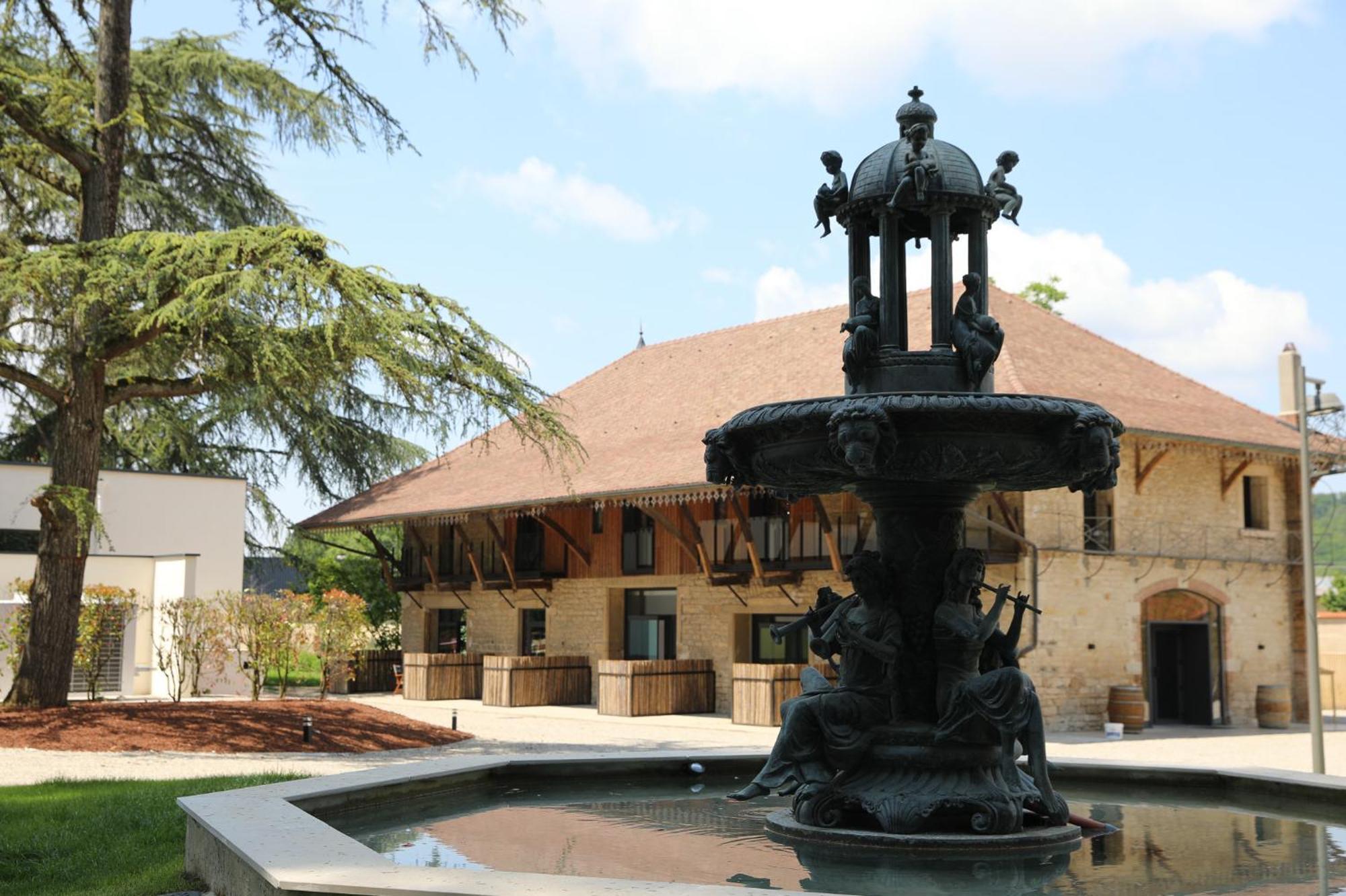 Sequoias Golf & Ressort Hotel Ruy-Montceau Exterior foto